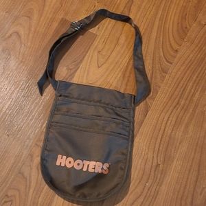 Hooters brown and orange money pouch